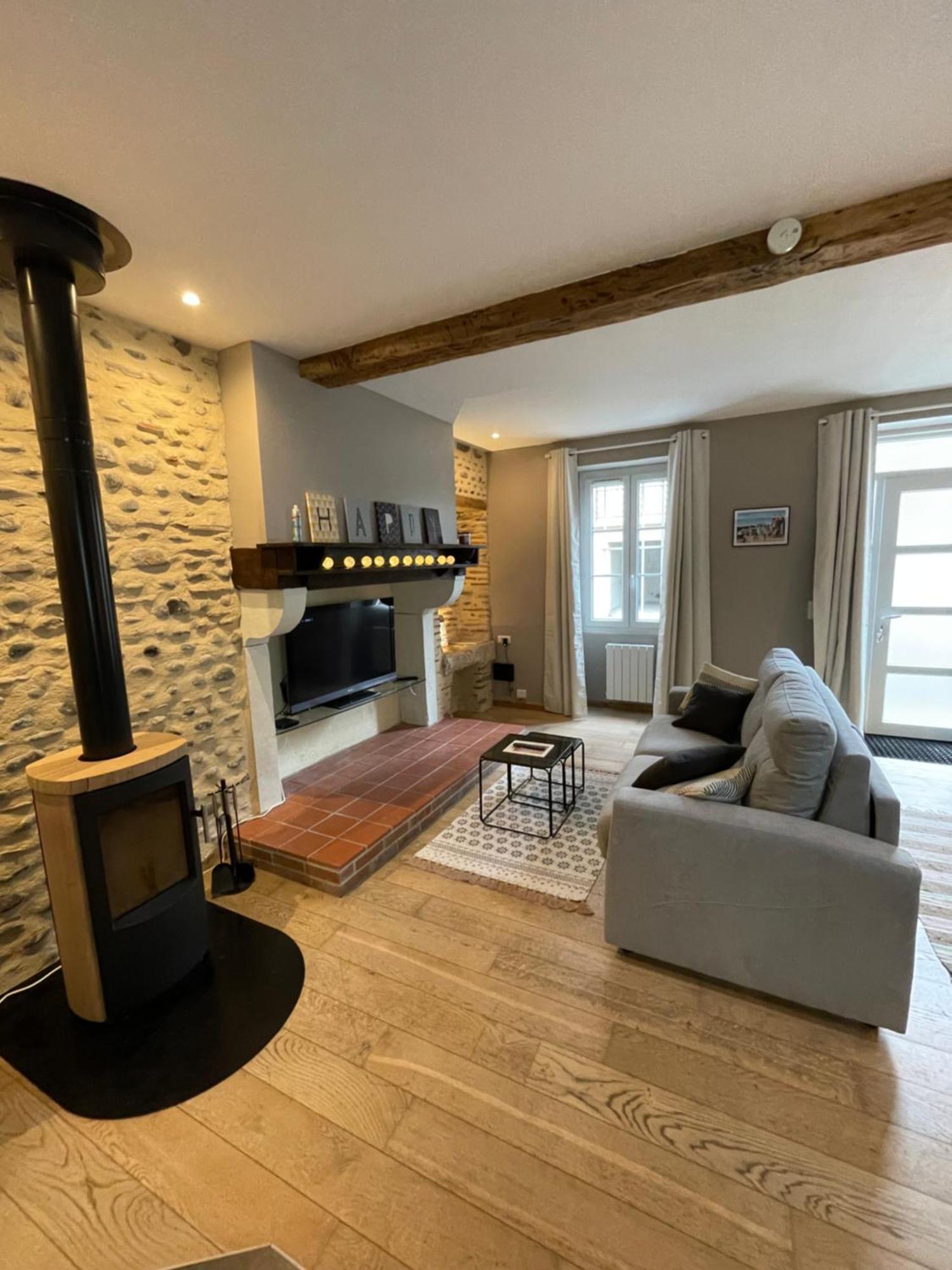 Loft De Charme En Centre-Ville Pau Zewnętrze zdjęcie